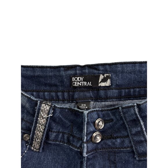 Body Central Distressed Denim Shorts Rhinestone Studs Cutout Raw Hem Size 3/4 - Picture 5 of 6